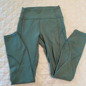 Lululemon In Movement leggings 25 in